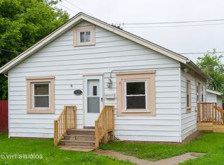 13 S Martin Ave, Waukegan, IL 60085