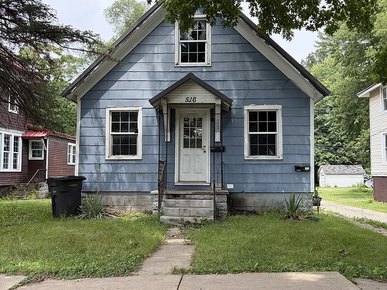 516 W Marion St #A — Photo 7