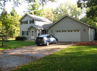 436 E Greening Rd, Chesterton, IN 46304