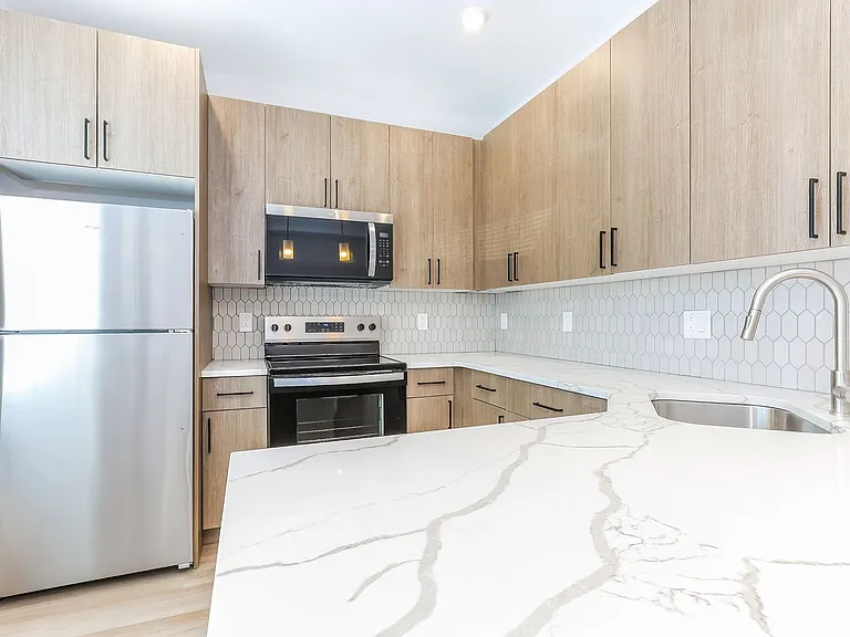 820 N 40th Street — Photo 7