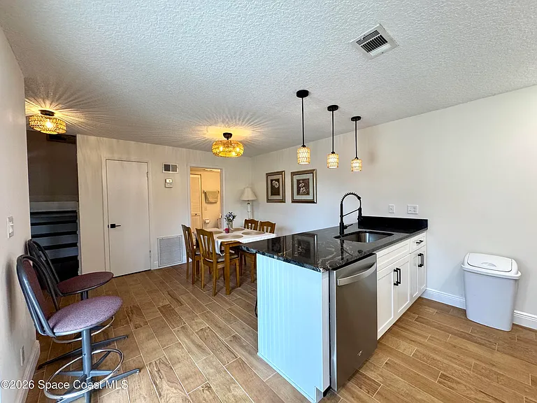 3274 Sand Ct — Photo 8