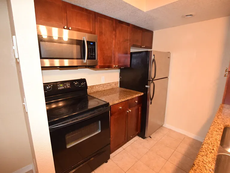 5120 Conroy Rd #511 — Photo 12