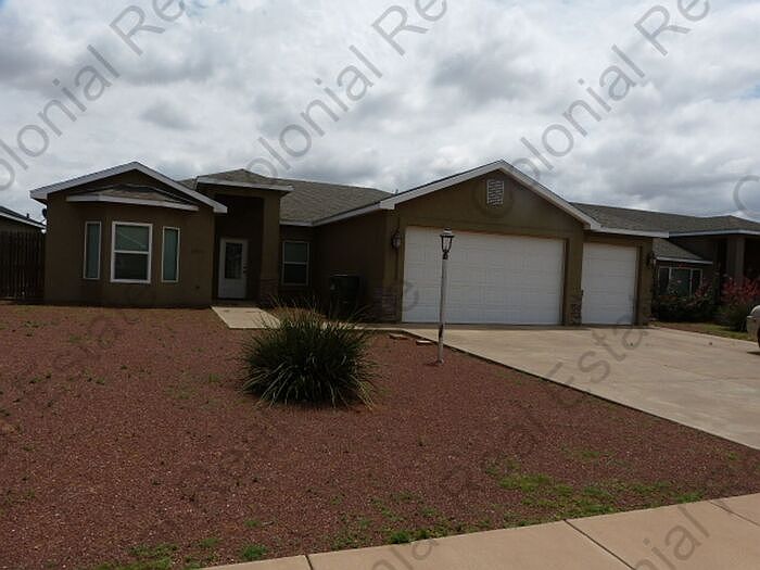 1st image of 1801 College Park Dr