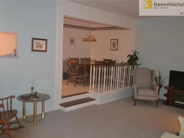 474 W 104th St Unit E, Kansas City, MO 64114