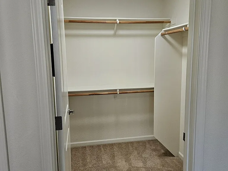 Diamond Creek Apartment — Photo 31
