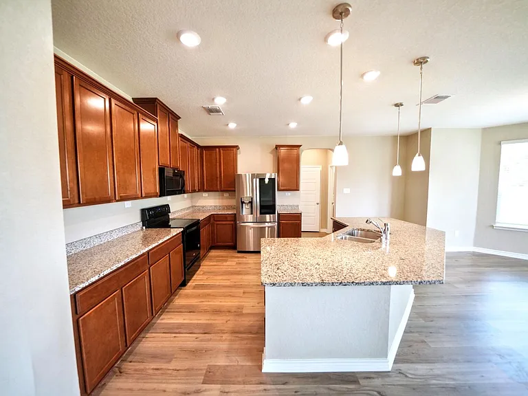 107 Kyle Cv — Photo 14