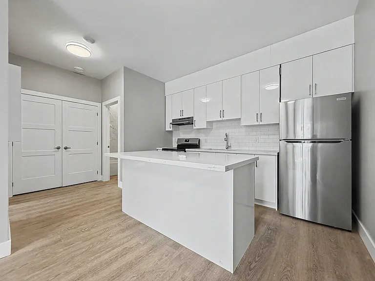 199 Pine St #6 — Photo 7