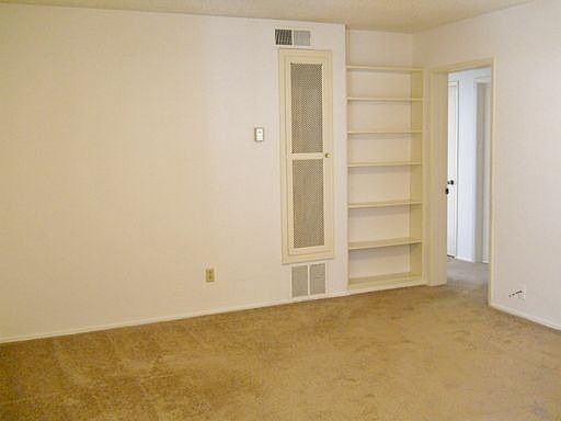 1st image of 4655 Lamont St APT 303