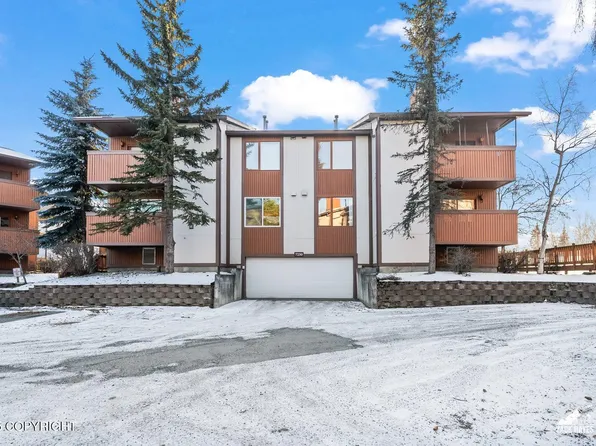 7250 Huntsmen Cir #3, Anchorage, AK 99518