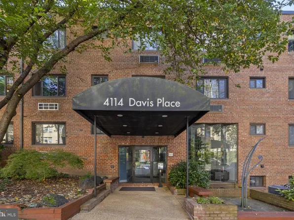 4114 Davis Pl NW APT 118, Washington, DC 20007