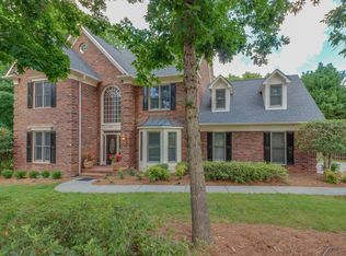 9309 Lochmeade Ln, Matthews, NC 28105