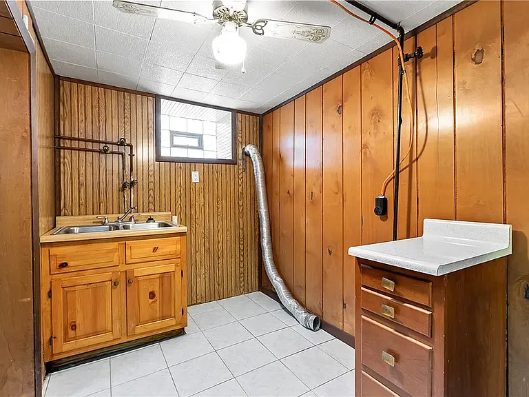 417 Jackson Ave — Photo 7