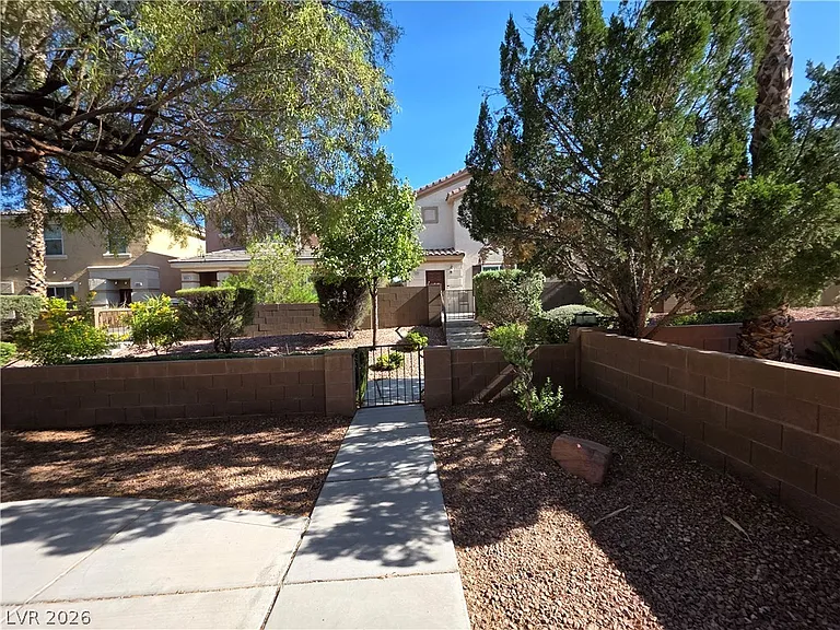 10021 Via Toro Ave — Photo 16