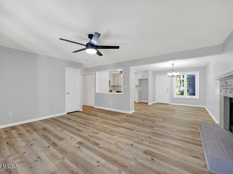 1376 Greentree Pkwy — Photo 5