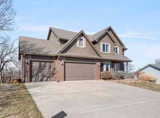 19626 Ridgeway Rd, Plattsmouth, NE 68048