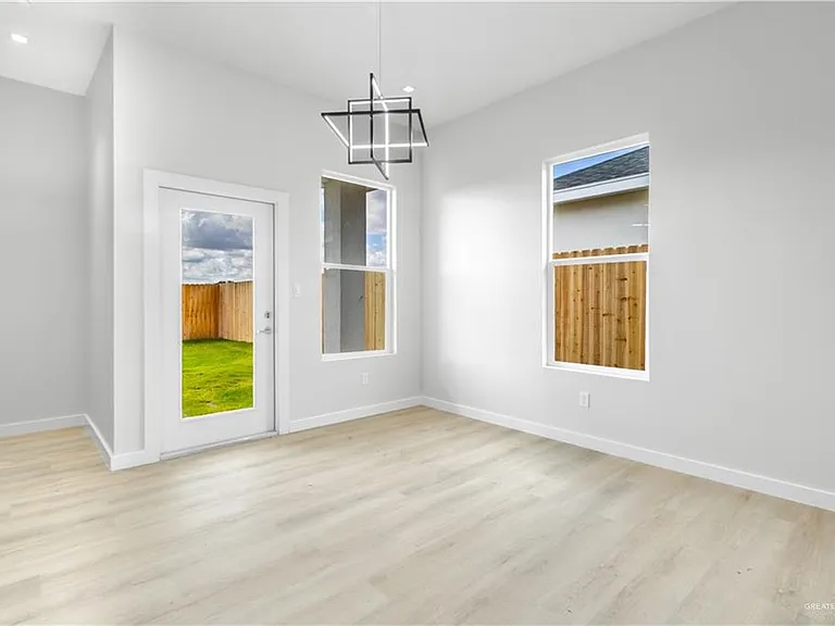 5220 W Northwood St — Photo 13