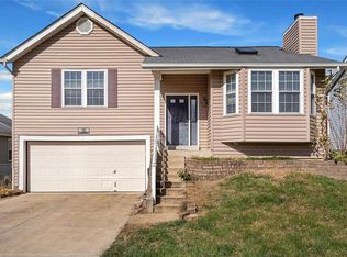 26 Aspen Pointe Dr, Saint Peters, MO