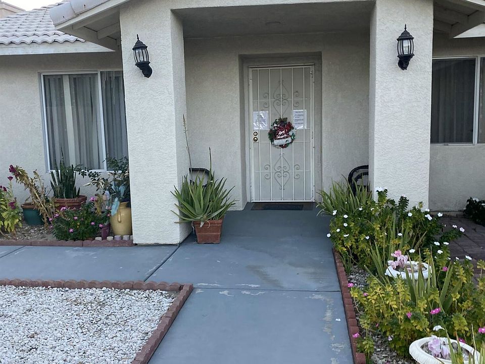 2nd image of 31555 Avenida Del Padre