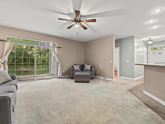 5th image of 2787 Edwards STREET Unit C