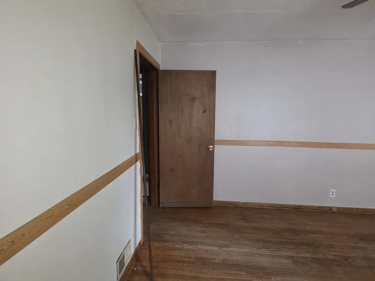 1818 E Clay St — Photo 14