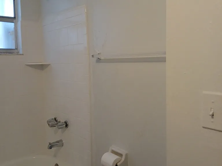 916 E Eskimo Ave #A — Photo 2