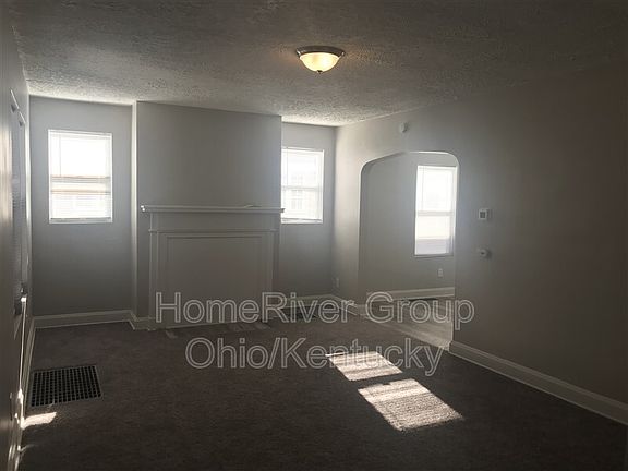 4th image of 973 Seymour Ave