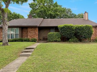 2312 Dalewood Ln, Bedford, TX 76022