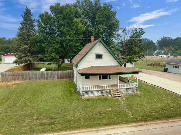 N4810 County Road B, New London, WI 54961