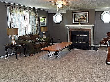 2nd image of 38337 Lake Shore Blvd