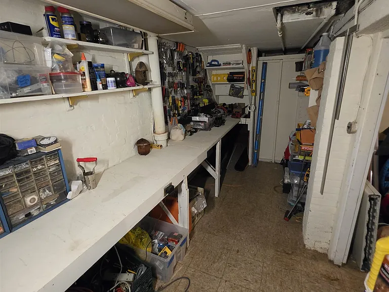 7 Britton St — Photo 43