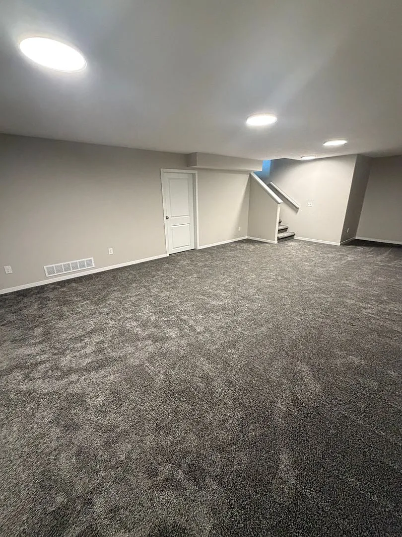 242 Half Moon Dr — Photo 4