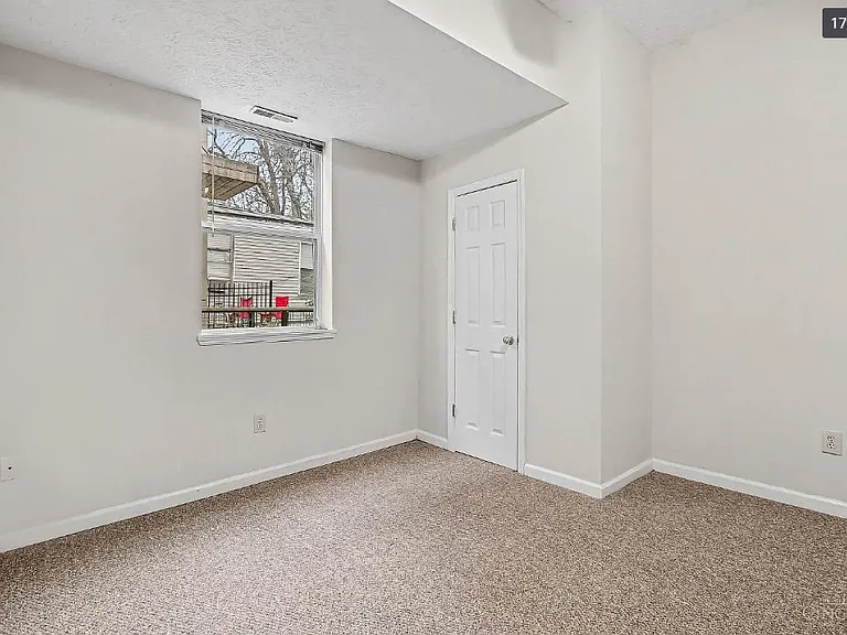 2226 Ravine St #2 — Photo 9