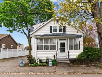 242 Vine St, Pawtucket, RI, 02861