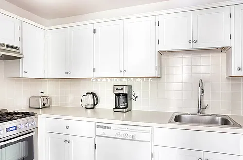 32 Healey St #A Photo 1