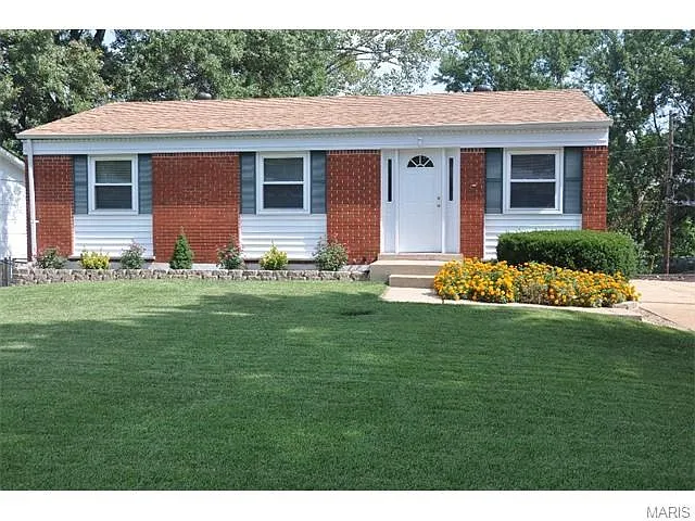 145 E Marseille Dr photo 1