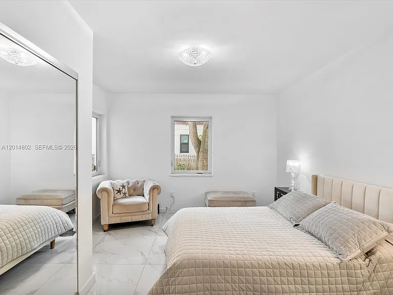 825 SW 23rd Rd — Photo 56