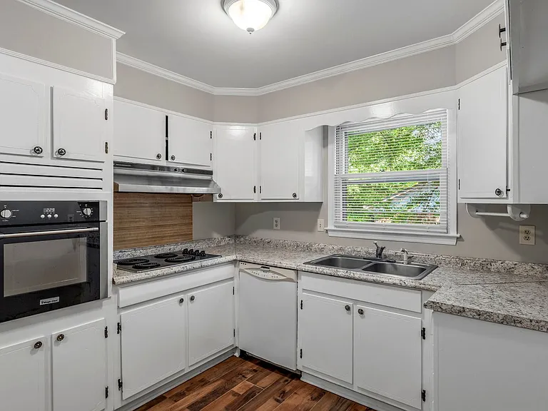 2309 Bridgette Blvd — Photo 9