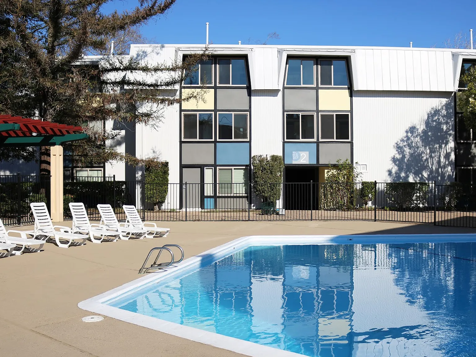 The SLO Student Living Apartments — Photo 1