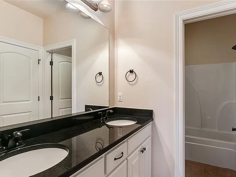 4576 Stonewall Dr — Photo 12