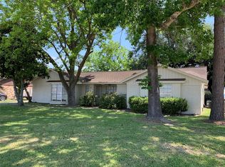 2713 Mustang Rd, Alvin, TX 77511