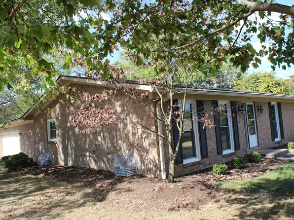 3193 Carriage Ln, Lexington, KY 40517