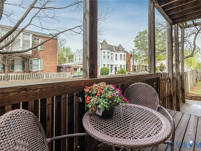 1622 Grove Ave #1B — Photo 15