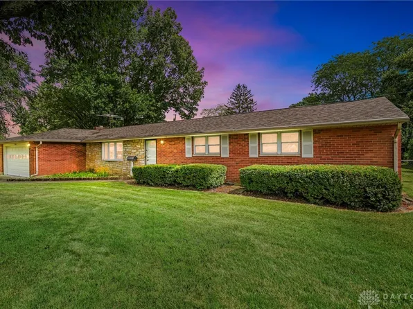 5052 Dobbs Dr, Dayton, OH 45440