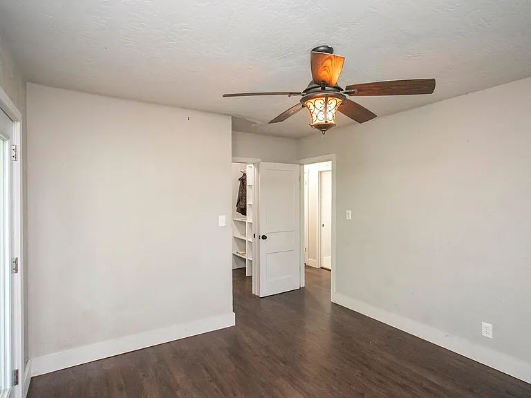 313 Archwood Dr — Photo 6