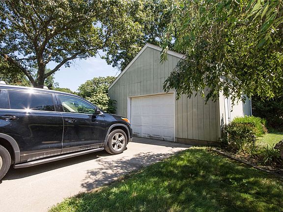 4th image of 78 Ludlam Ave