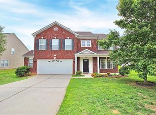 125 Kendrick Farm Dr, Mount Holly, NC 28120
