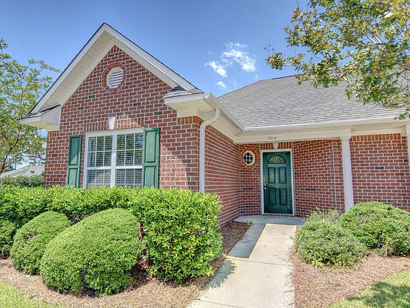 2nd image of 1014 Bridgeport Way
