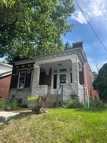 3944 Meramec St Photo 1
