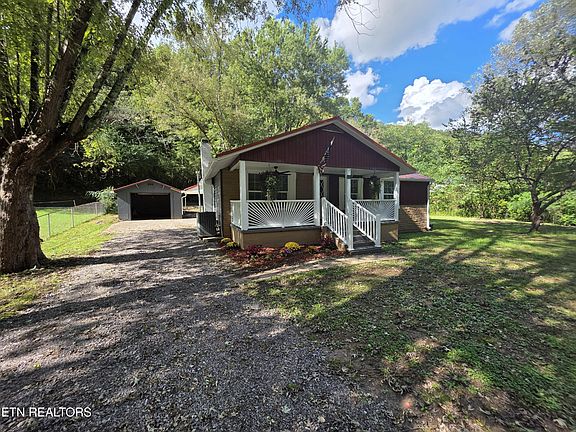 5th image of 671 Hen Valley Rd