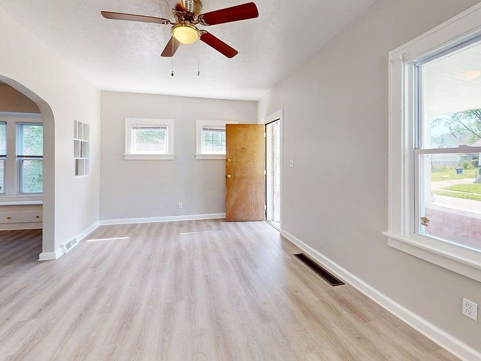 1st image of 11813 Dove Ave